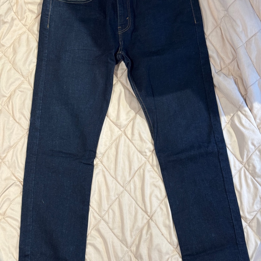 Levi's Blue Jeans Modern Fit 502 (NEVER WORN)